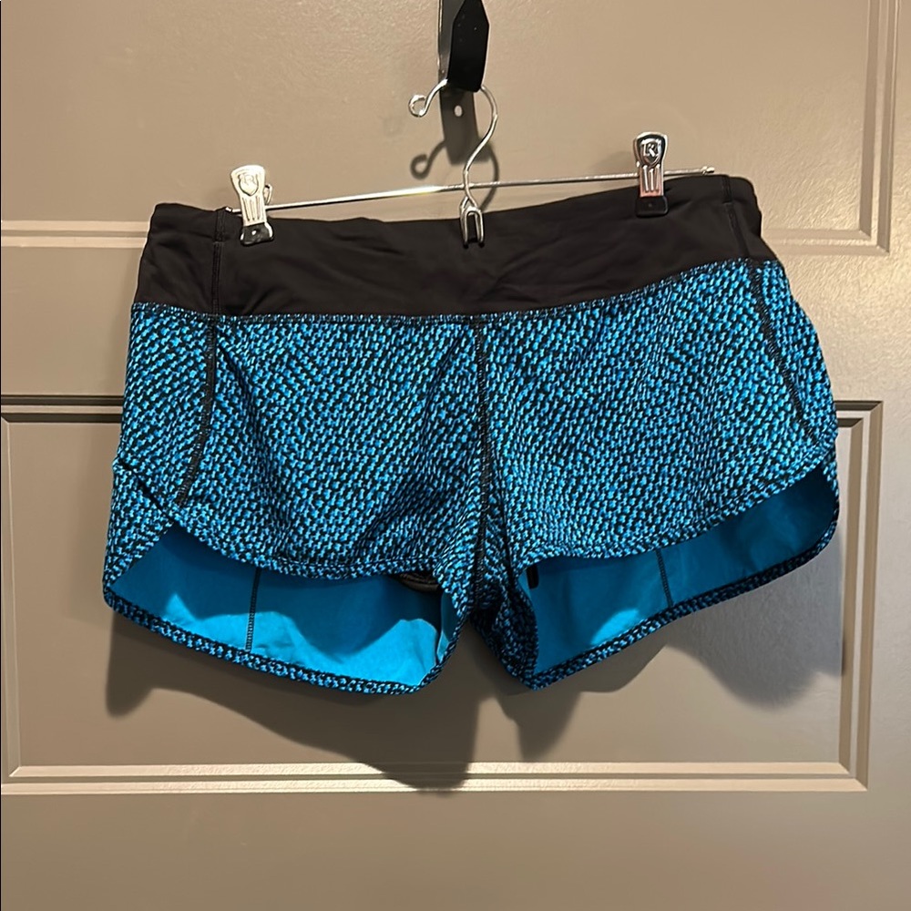 Lululemon Athletica 2.5” Speed Short- Excellent condition!